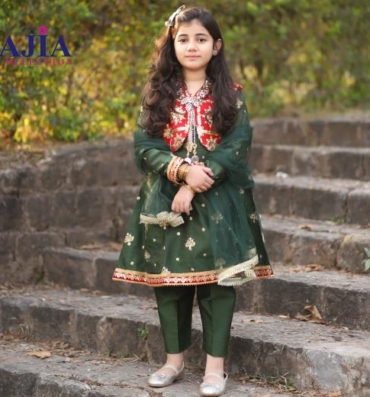 Green suit with red koti (1)
