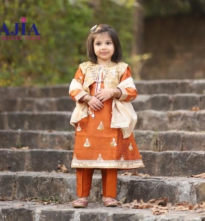 Mustard Suit with Golden Koti (1)