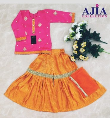 magenta-shirt-with-banarsi-garara